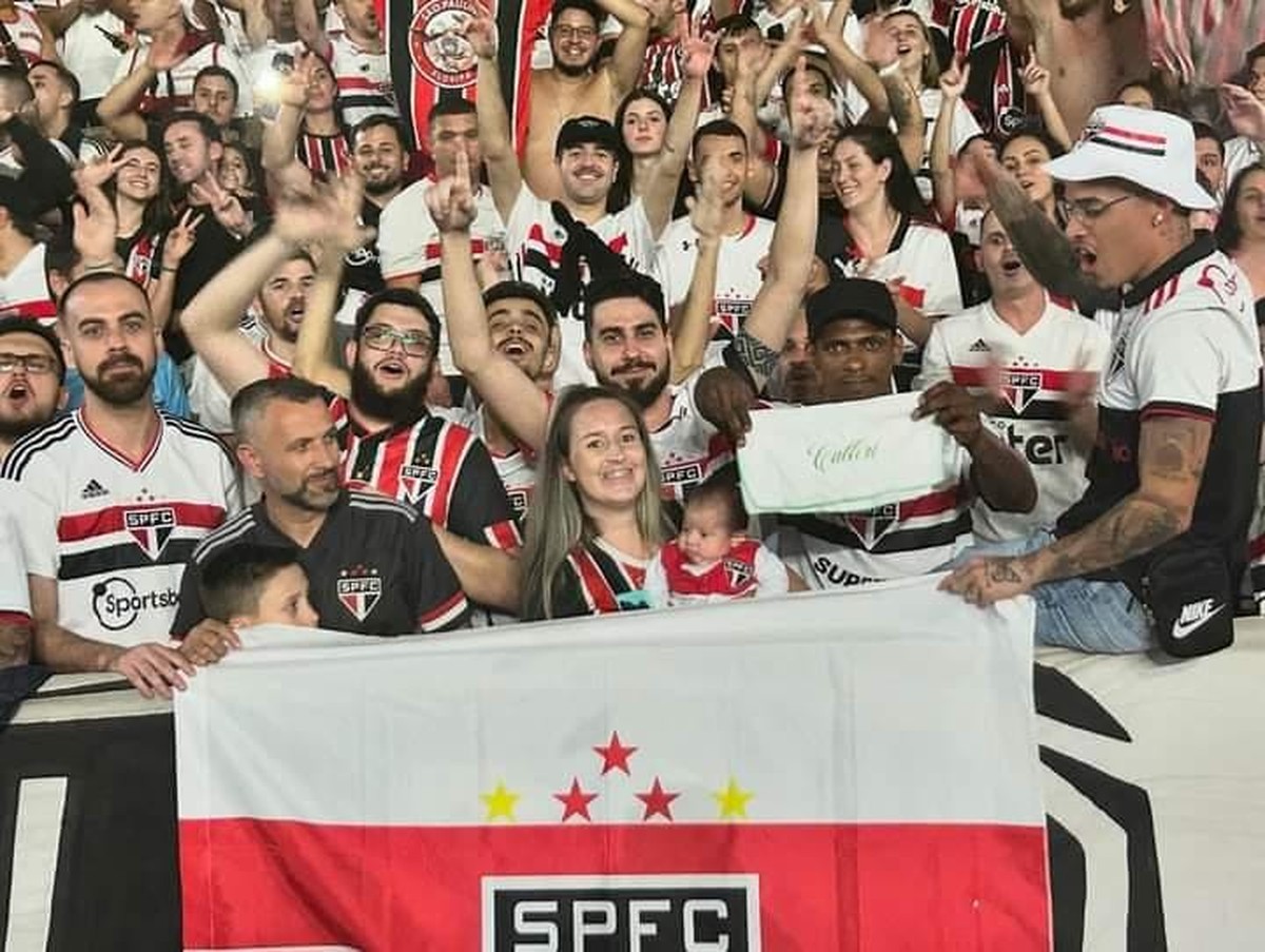 Torcedor catarinense do Tricolor batiza filho como Calleri após vitória contra São Paulo