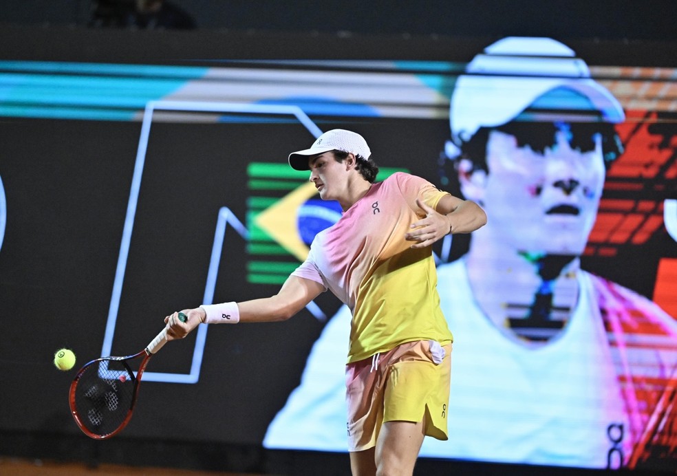 João Fonseca x Alexandre Muller, Rio Open 2025 — Foto: André Durão