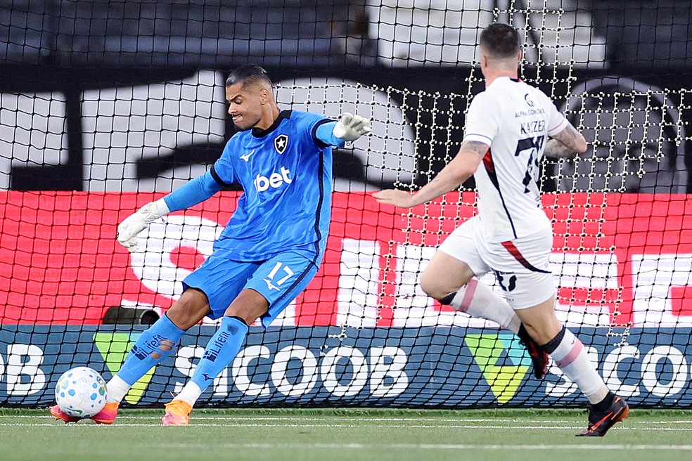 Warleson em Botafogo 0 x 0 Vitória, pelo Brasileirão 2026 — Foto: Vitor Silva/BFR
