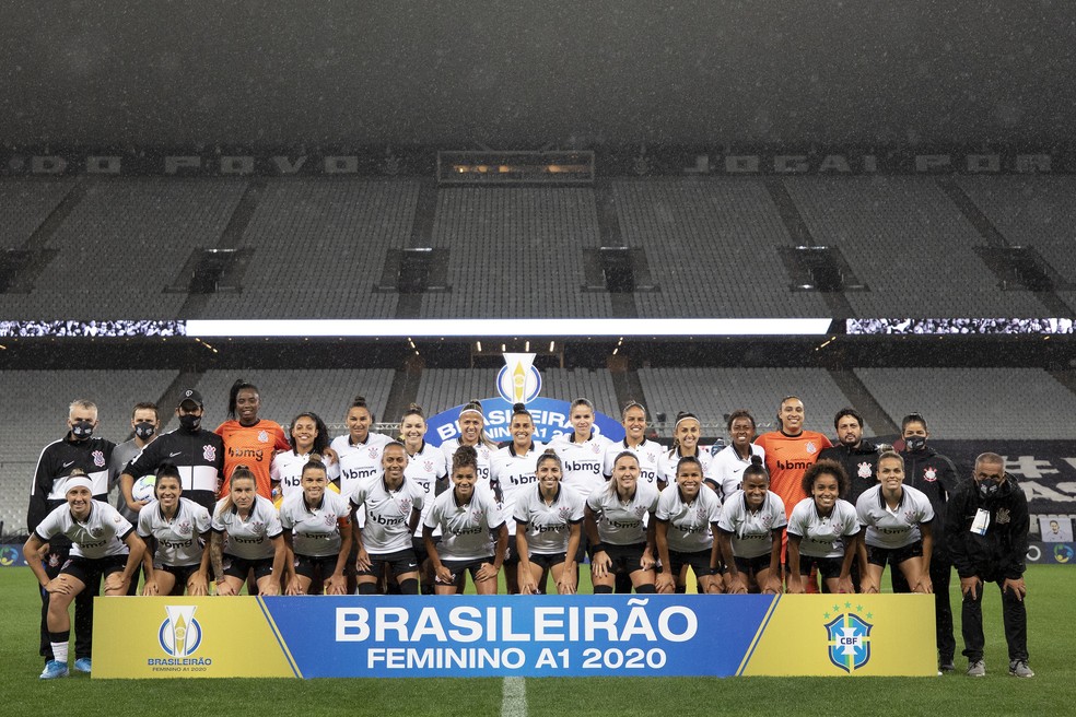 Finais do Brasileiro Feminino entre Corinthians e Palmeiras vão
