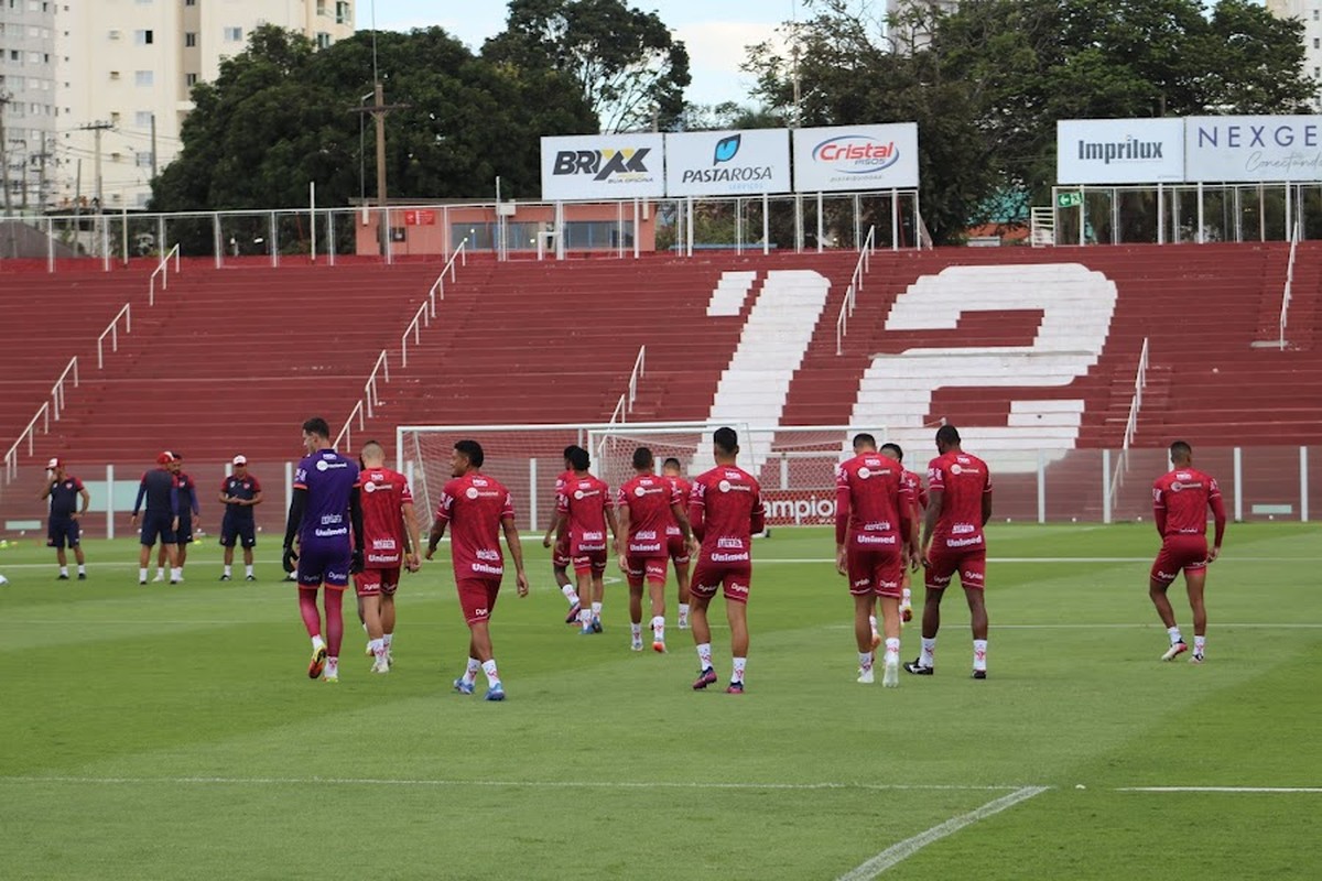 Após derrota amarga, Vila Nova volta as atenções para a Série B | vila ...
