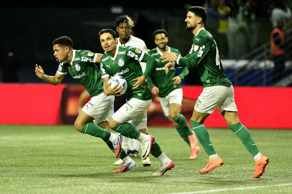 Comemoração do terceiro gol alviverde em Palmeiras x LDU - Foto: Marcos Ribolli