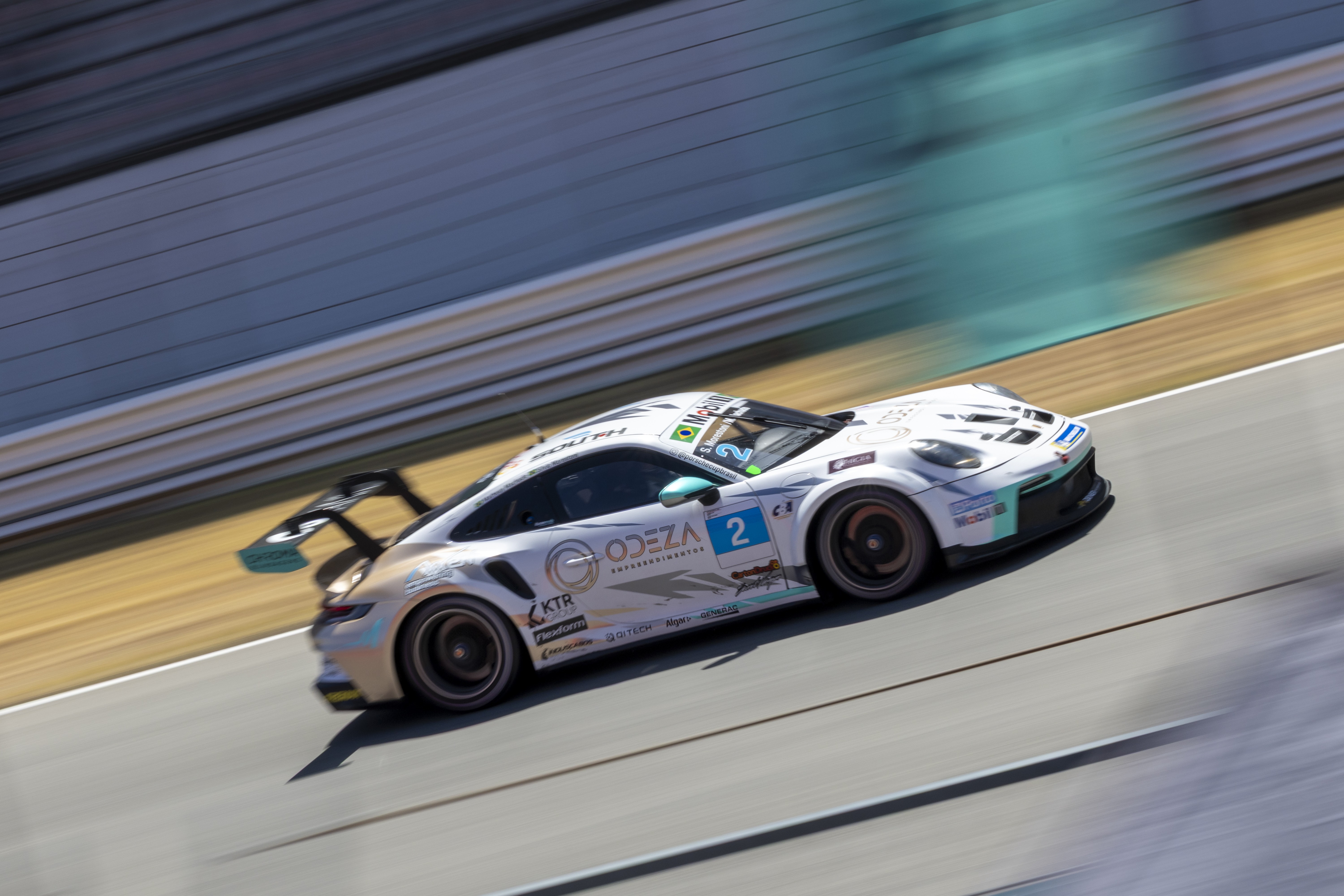 Engenheiro é promovido ao volante no Porsche Endurance Challenge