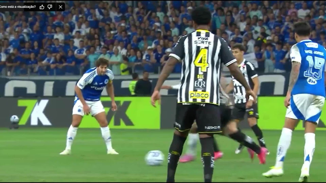 Revisão do VAR em Cruzeiro x Santos mostra mudança de opinião