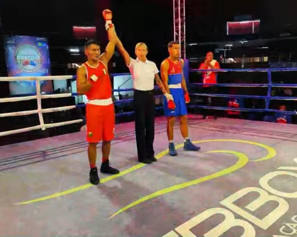 Breno Roque vence na estreia no Brasileiro de Boxe — Foto: Reprodução