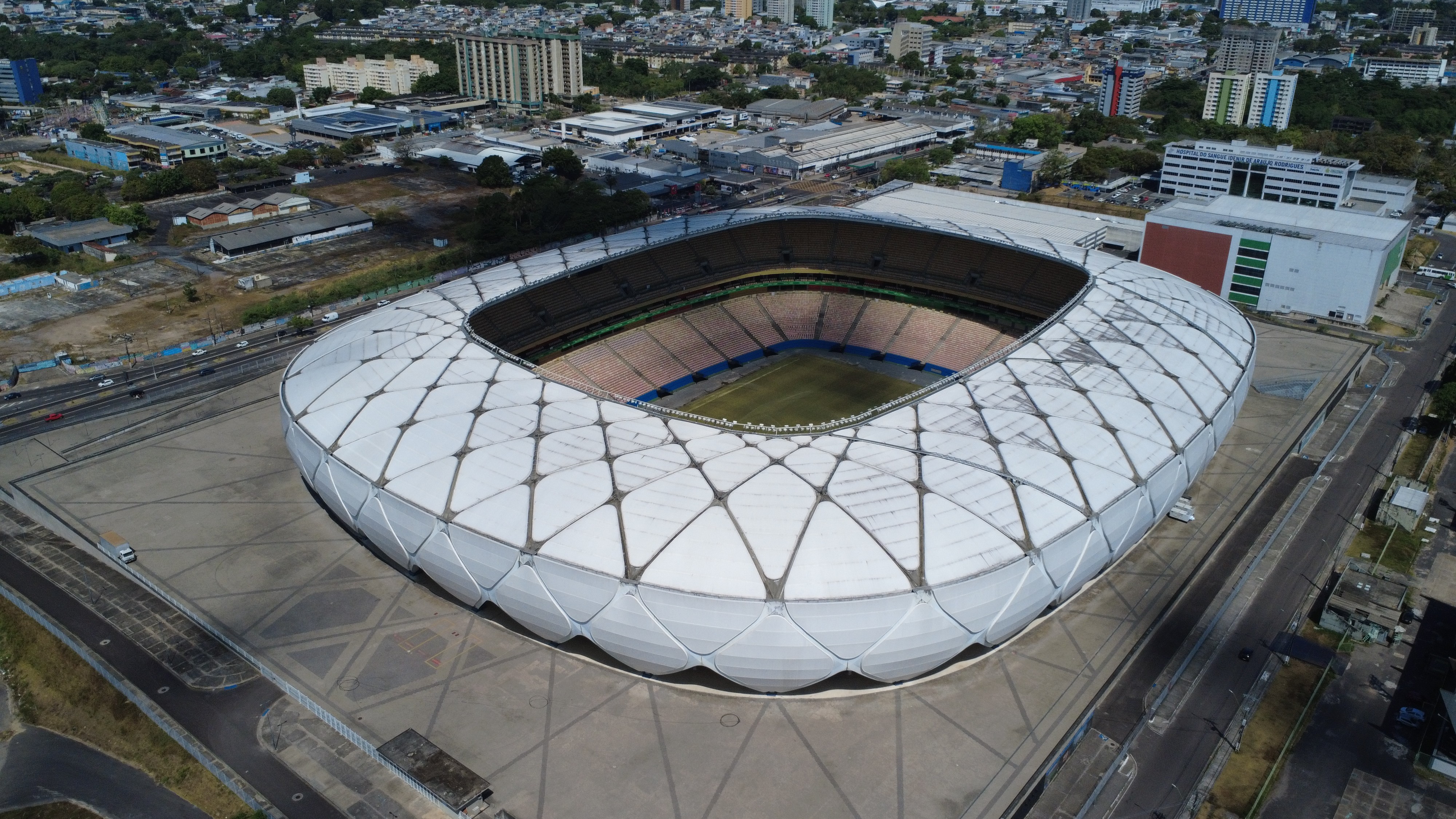Vasco entra em contato com Arena da Amazônia para jogos contra Boca Juniors e Flamengo