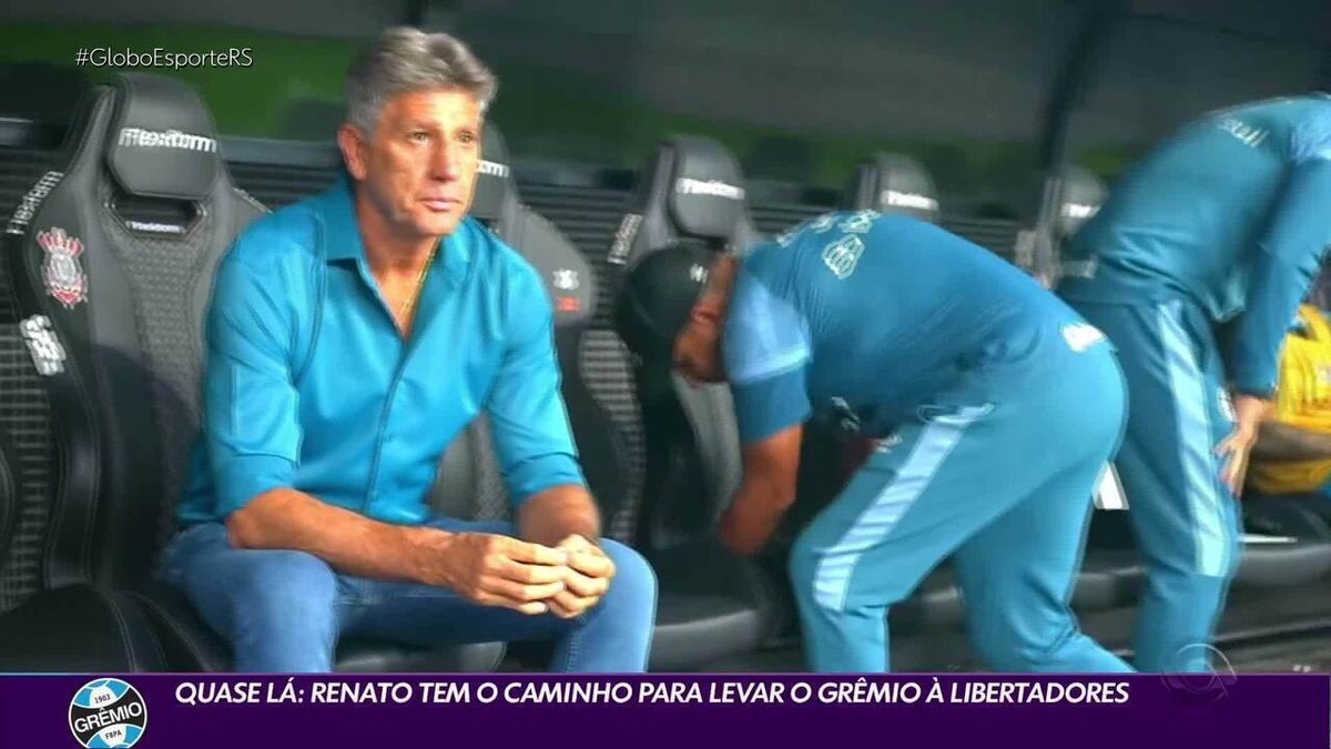 Veja como foi o desempenho do Grêmio quando atuou com três zagueiros em 2023