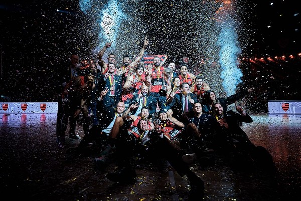 Marcado na história! Há sete anos, Flamengo se tornava campeão Mundial de  Basquete - Coluna do Fla