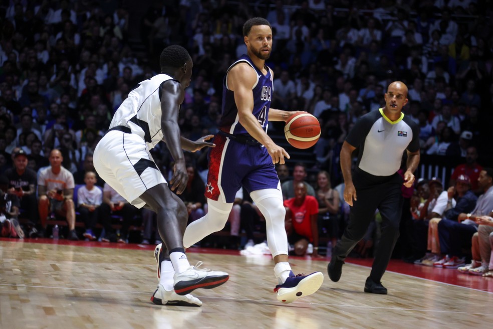 Curry em amistoso Estados Unidos x Sudão do Sul — Foto: Nathaniel S. Butler/NBAE via Getty Images