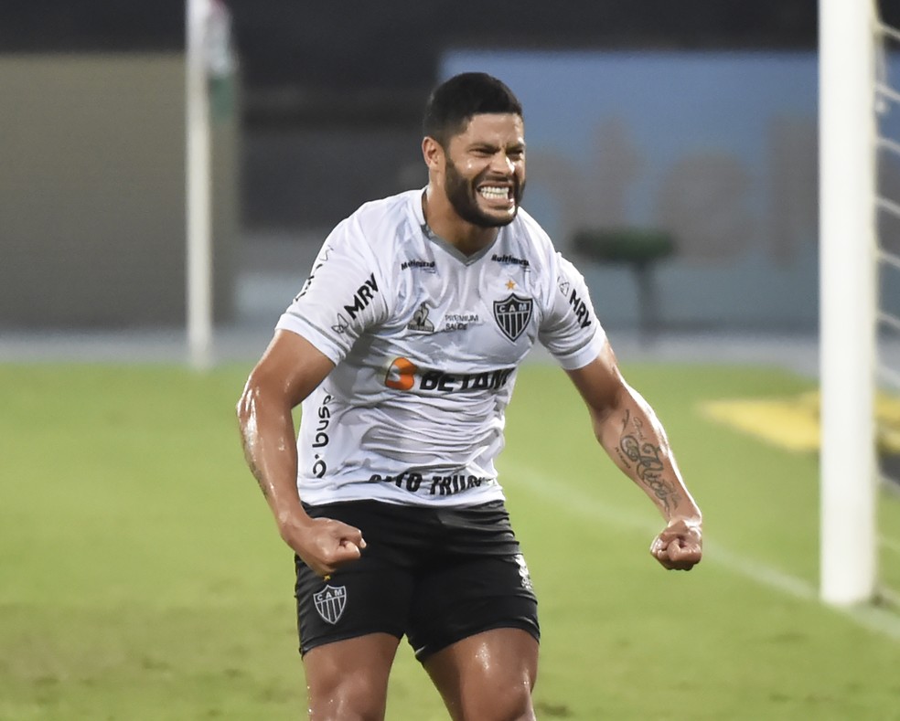 Hulk: De algoz a reforço esperado no Fluminense