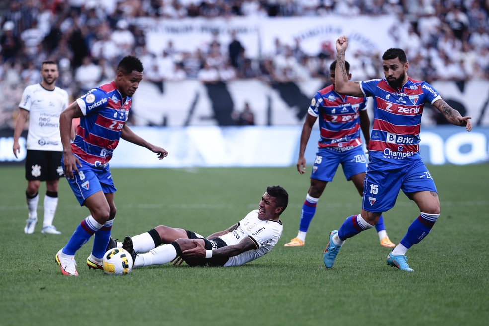 Maycon chega ao Corinthians após se destacar pelo Shakhtar na Champions  League; veja números