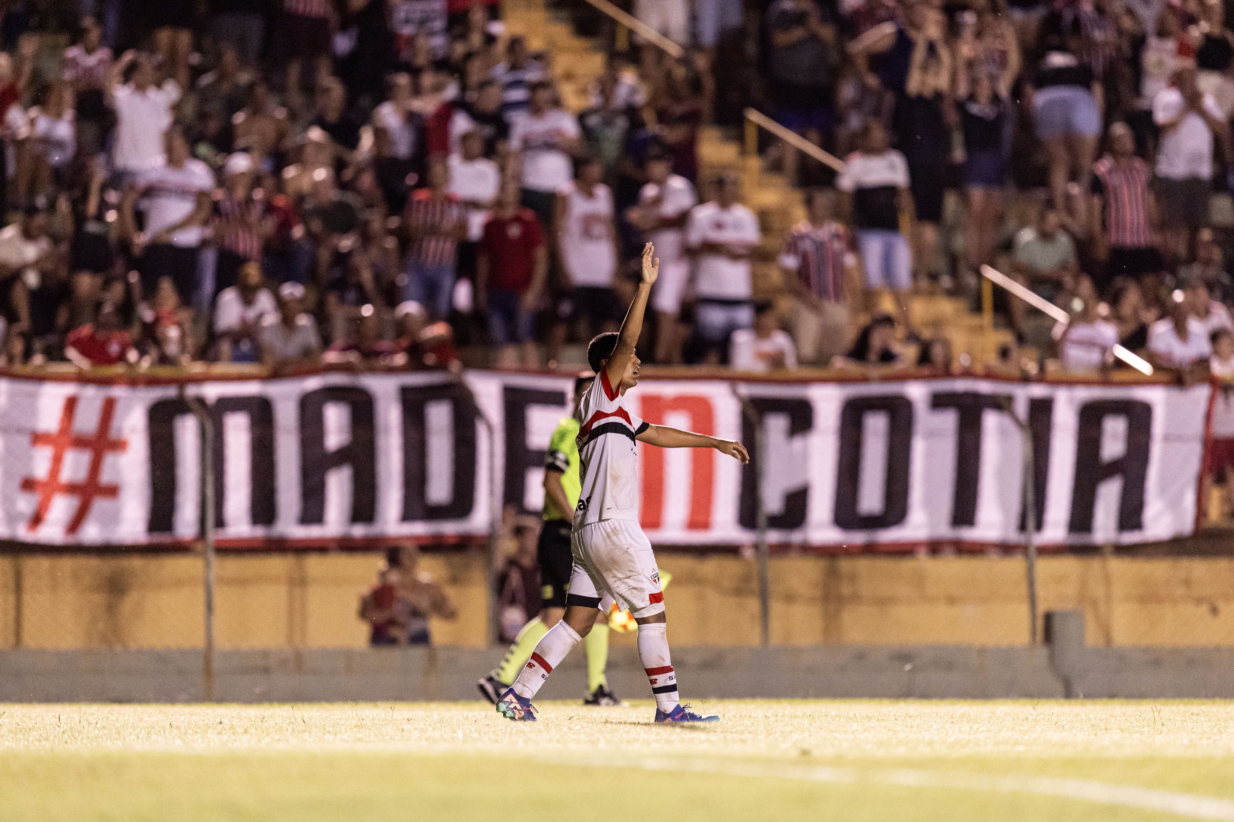 Copinha define primeira semifinal; veja quem avançou