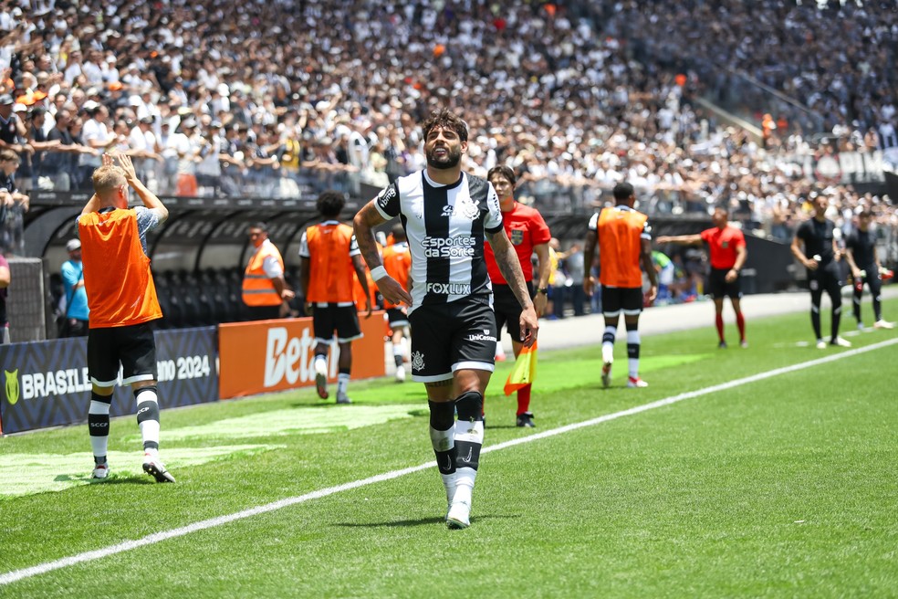 Gol de Yuri Alberto em Corinthians x Cruzeiro — Foto: Marco Miatelo/AGIF