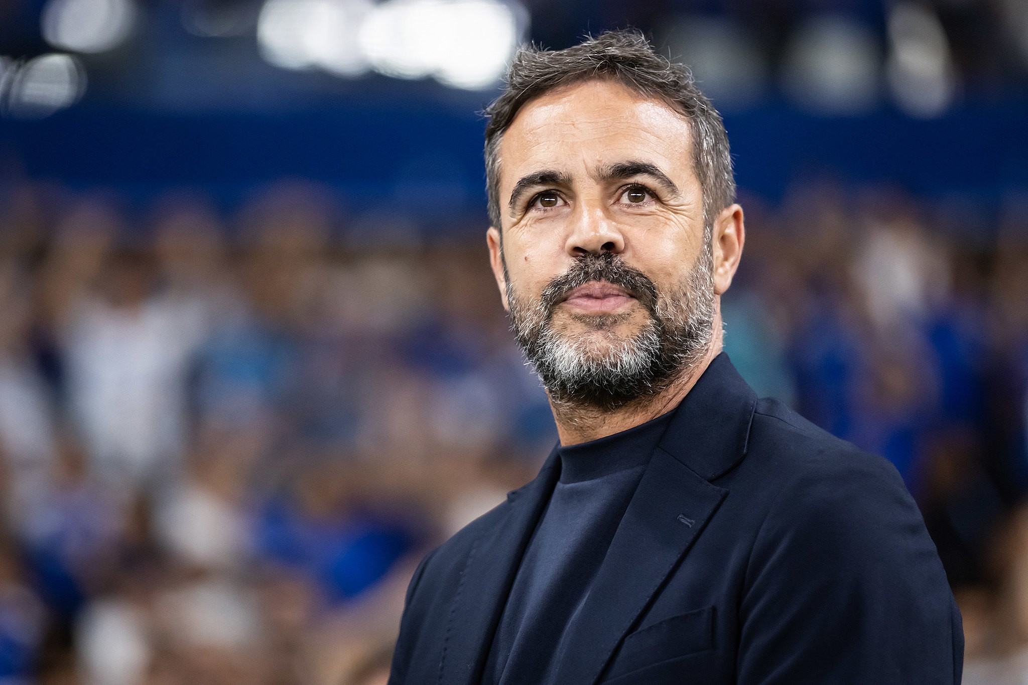 Artur Jorge Justifica Mudança no Gol do Cruzeiro e Critica Decisões Arbitrárias na Derrota para o Boca