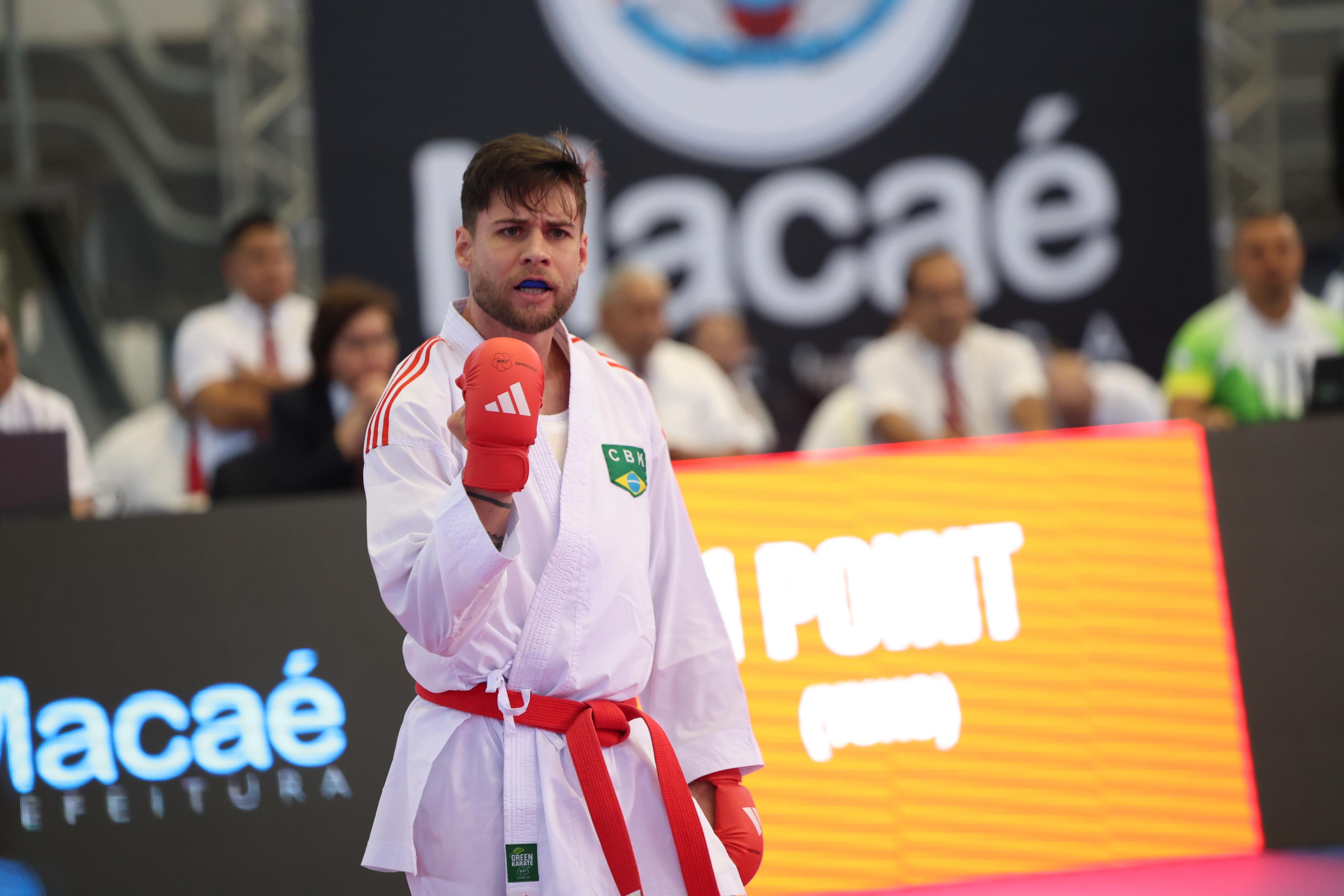 Atleta de Patos de Minas volta de lesão e é bronze no Pan-Americano de Karattê