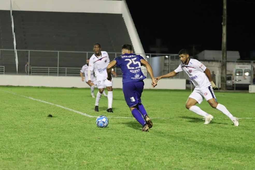 Bahia e Cruzeiro empatam em jogo de quatro gols pelo Campeonato
