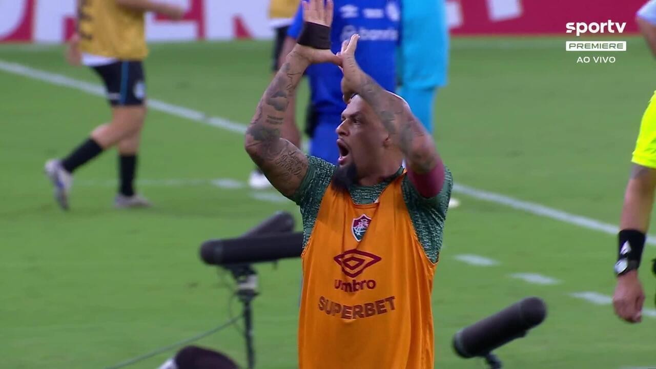 Felipe Melo, do Fluminense, pega cinco jogos de suspensão por