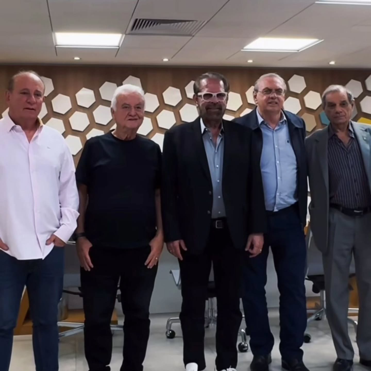 Bastidores do Corinthians: cenário político e poder pós-afastamento de Augusto