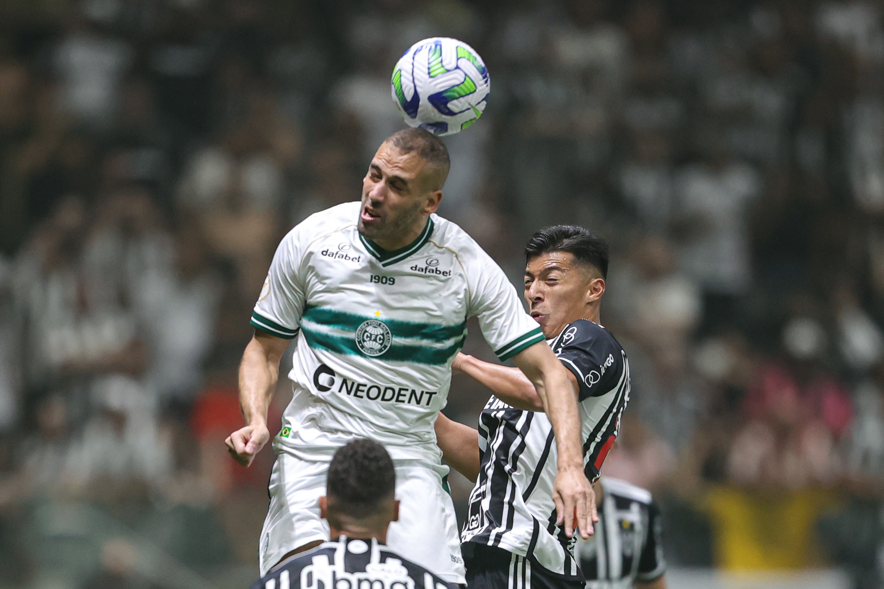 Inter provoca Grêmio após vitória no Gre-Nal: “Um gol para cada  rebaixamento”