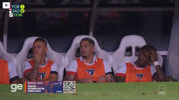 Luciano suspenso após receber cartão e desfalca São Paulo contra Flamengo.