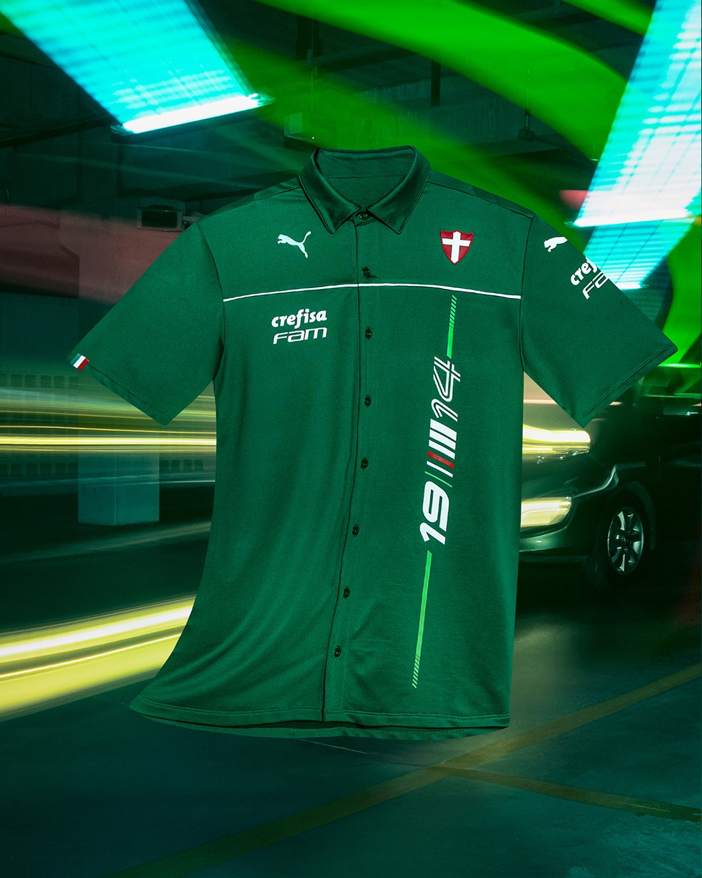 Camisa do Palmeiras inspirada no automobilismo e co-criada por Abel Ferreira — Foto: Palmeiras / Divulgação