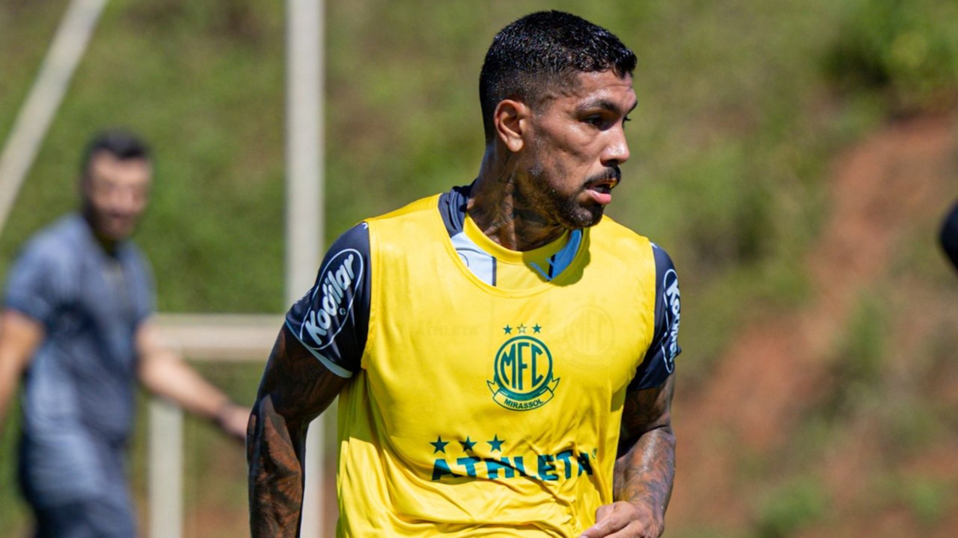 Yuri Lara rescinde com o Mirassol e acerta com time do Japão