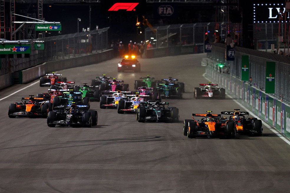 Largada do GP de Las Vegas da F1 em 2025 — Foto: Mark Thompson/Getty Images