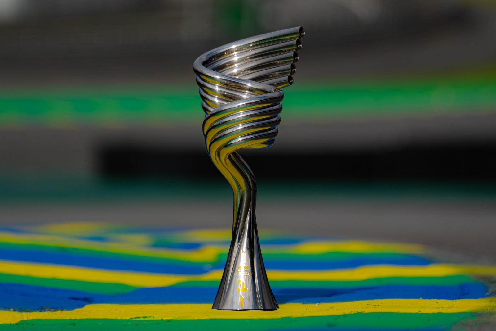 Troféu do GP de São Paulo é inspirado no som dos carros da F1; veja imagens divulgadas