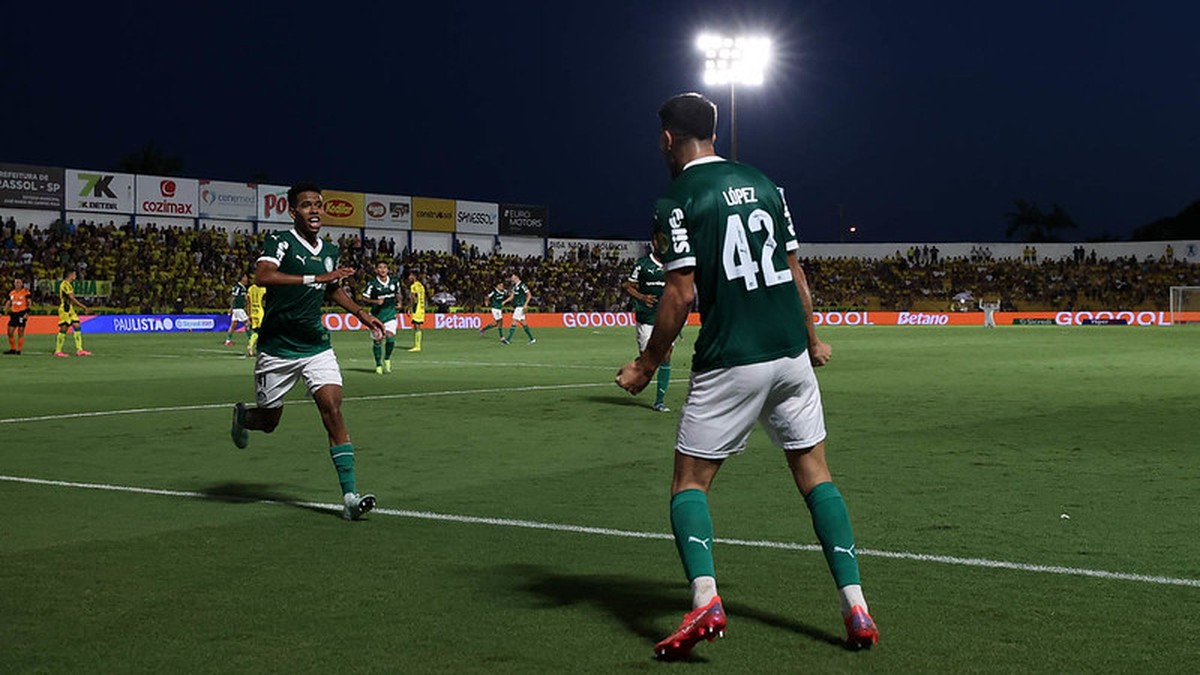 Palmeiras conta com Flaco, Veiga e Allan para avançar na competição.