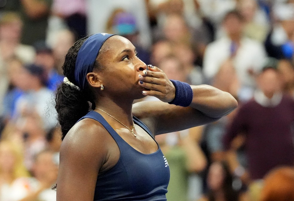 Coco Gauff comemora após vencer a turca Zeynep Sonmez na primeira rodada do US Open 2026 — Foto: Robert Deutsch/Reuters