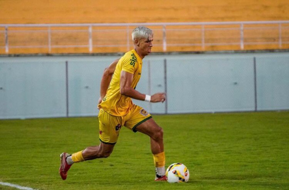 Com seis gols, acreana atacante do Botafogo lidera artilharia do