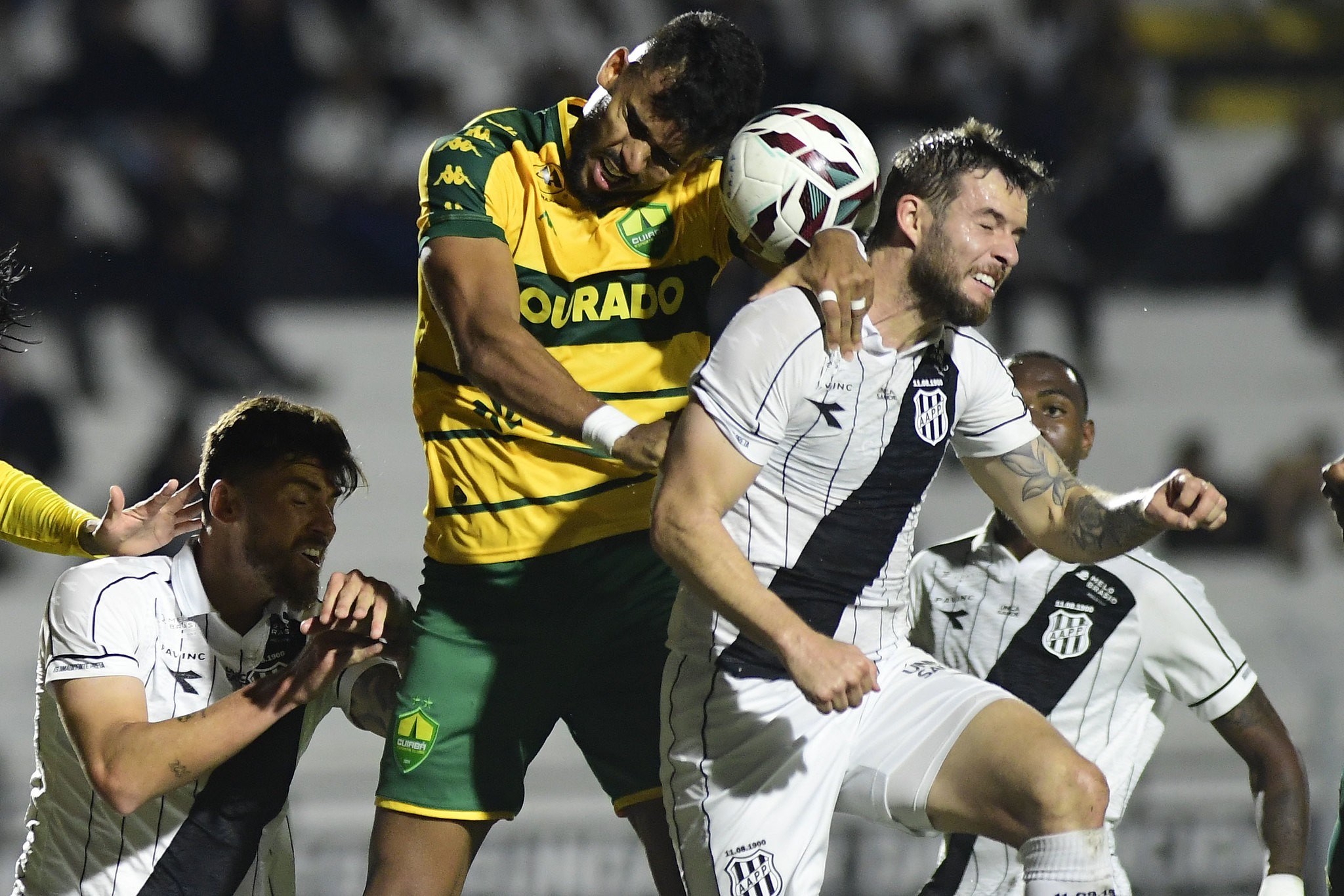 Ponte Preta tem mais uma saída no elenco