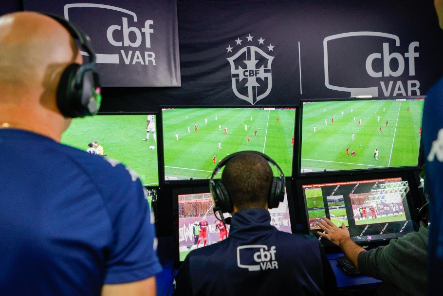 Nacional-AM x Iguatu-CE terá VAR, e CBF escala arbitragem paulista para duelo das oitavas da Série D
