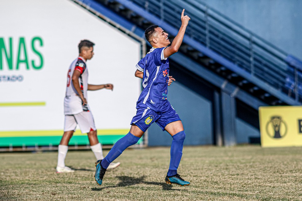 Cear&aacute; marcou o segundo gol do Nacional contra o Trem-AP &mdash; Foto: Jo&atilde;o Normando / Ag&ecirc;ncia LB