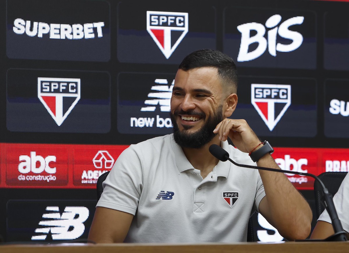 Preparação do São Paulo feminino para o Brasileirão e crítica ao calendário