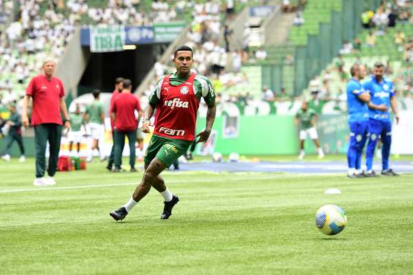 Santos propõe contratação de Dudu, destaque do Palmeiras, em negociação importante.