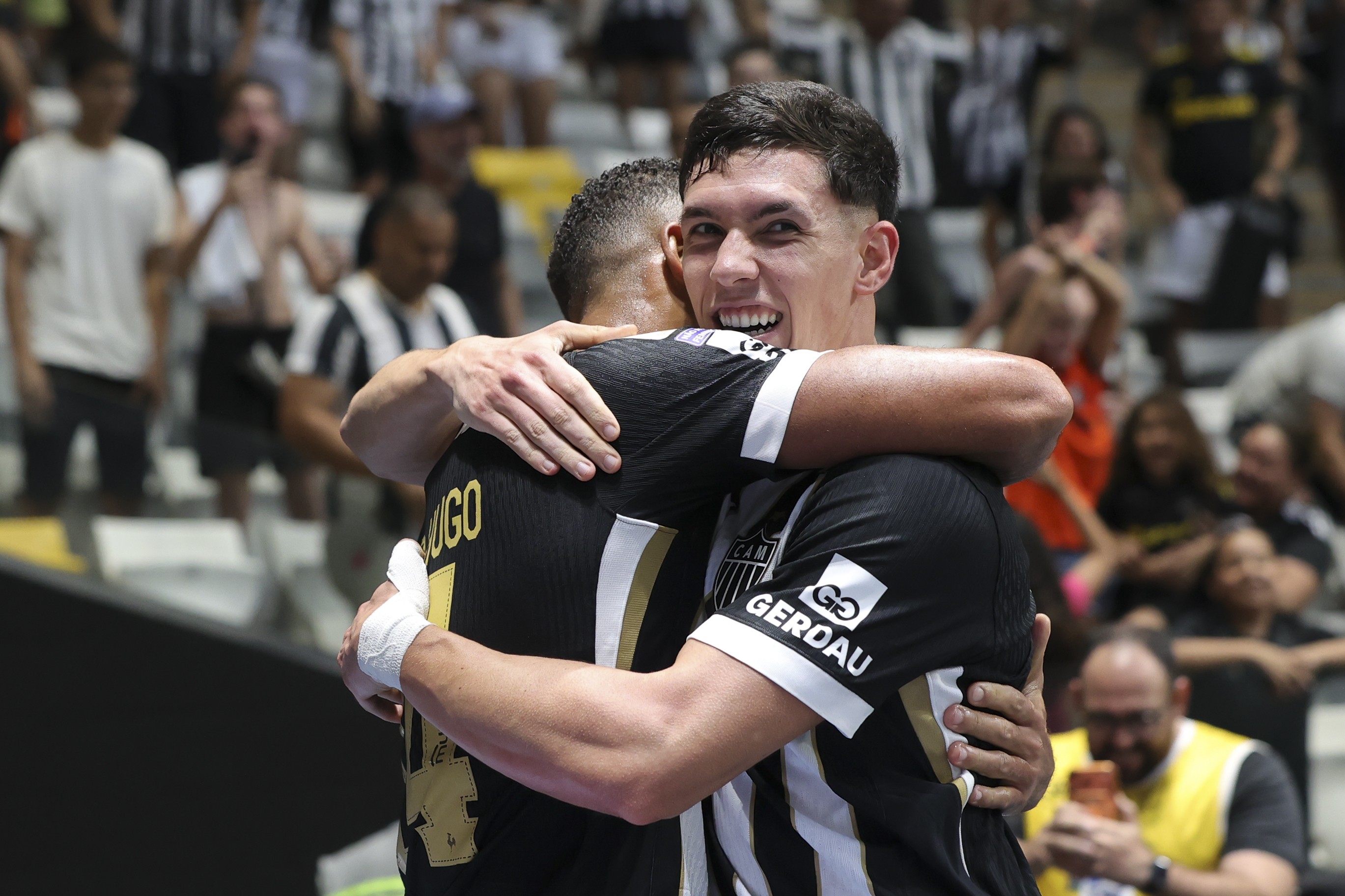 Atuações do Atlético-MG: Borbas salva o ataque, e zaga se redime em virada; dê notas