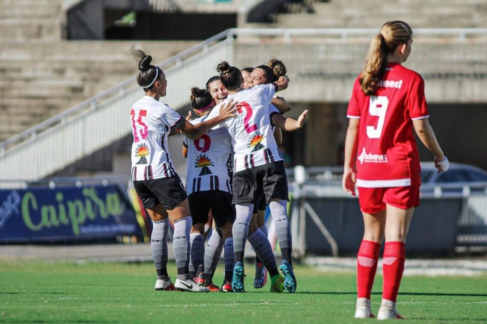 Napoli/SC é campeão da Série A2 do Brasileiro Feminino em cima do Botafogo  - NSC Total