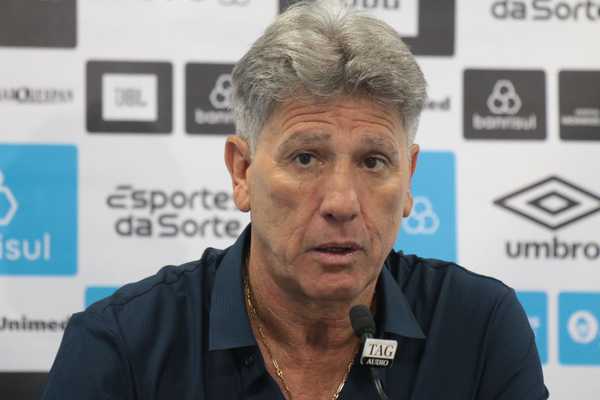 Renato agenda encontro com presidente do Grêmio para definir futuro em 2025.