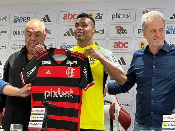 DECISÃO NATURAL! Alex Sandro explica escolha pelo Flamengo após saída da Juventus