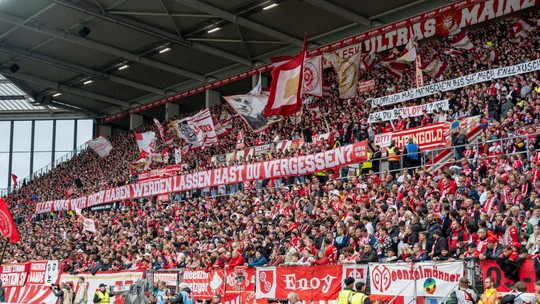 Torcedores do Mainz protestam contra Klopp: "Esqueceuestrela bet registrotudo que fizemos?"