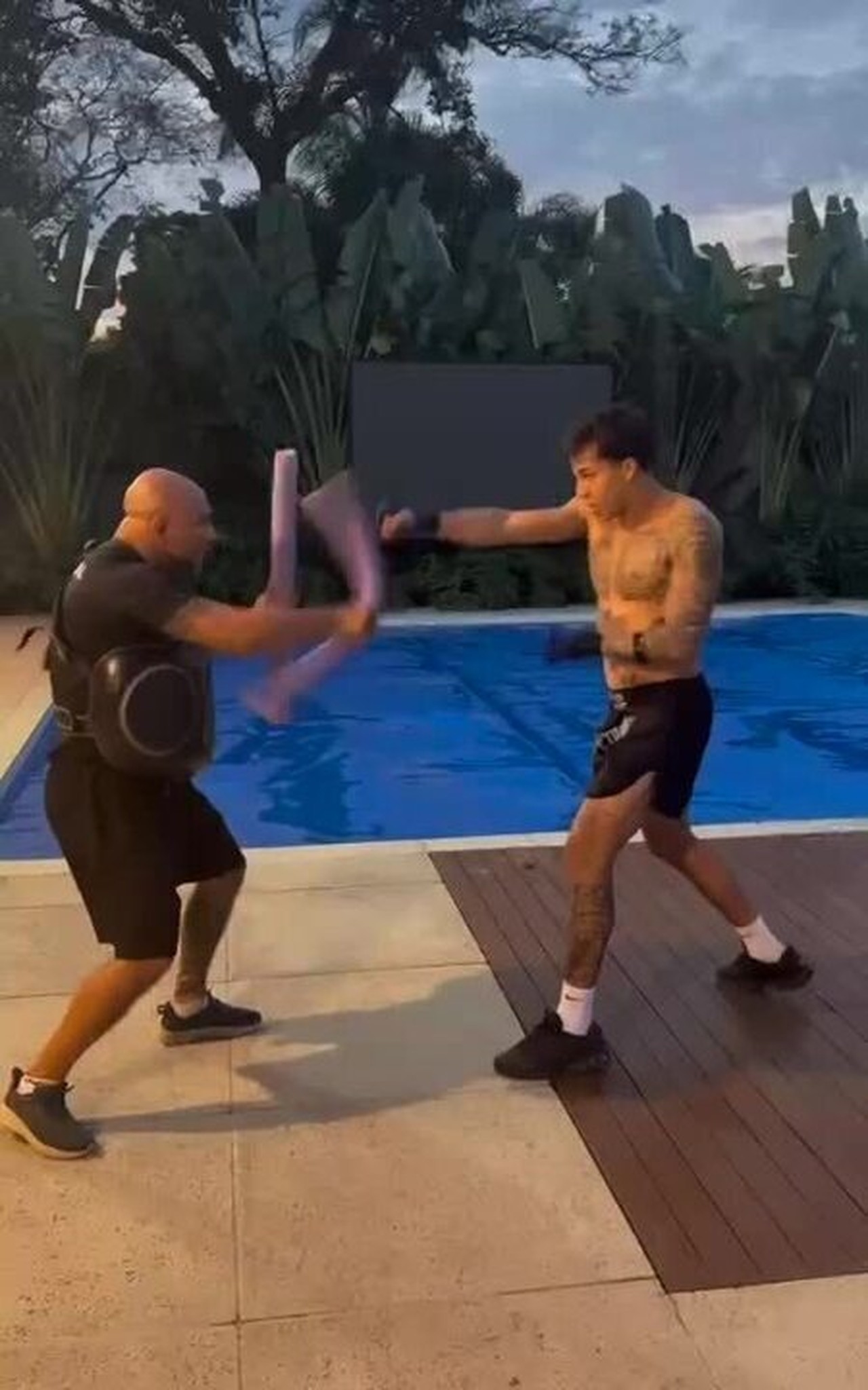 Kaio Jorge publica vídeo de treino de boxe e gera reações: "Esperando o próximo clássico"
