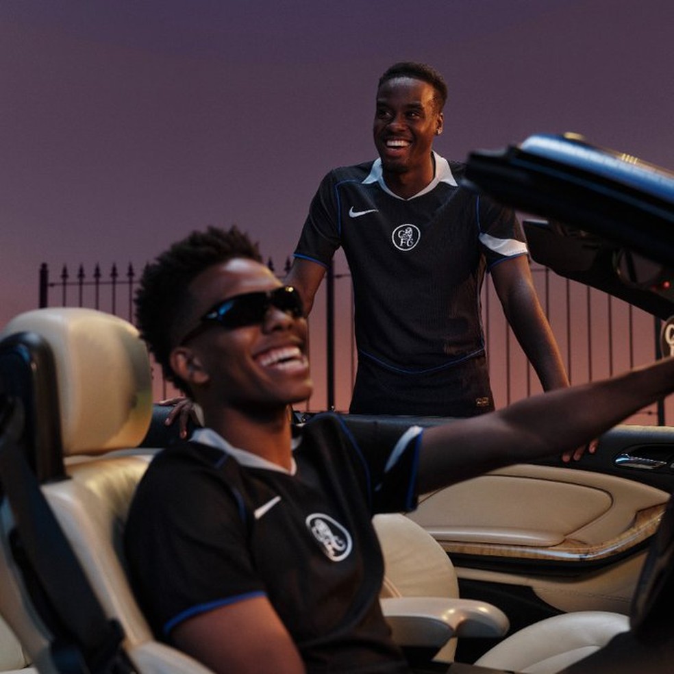 Estêvão teve grande destaque no lançamento de novo uniforme do Chelsea — Foto: Divulgação