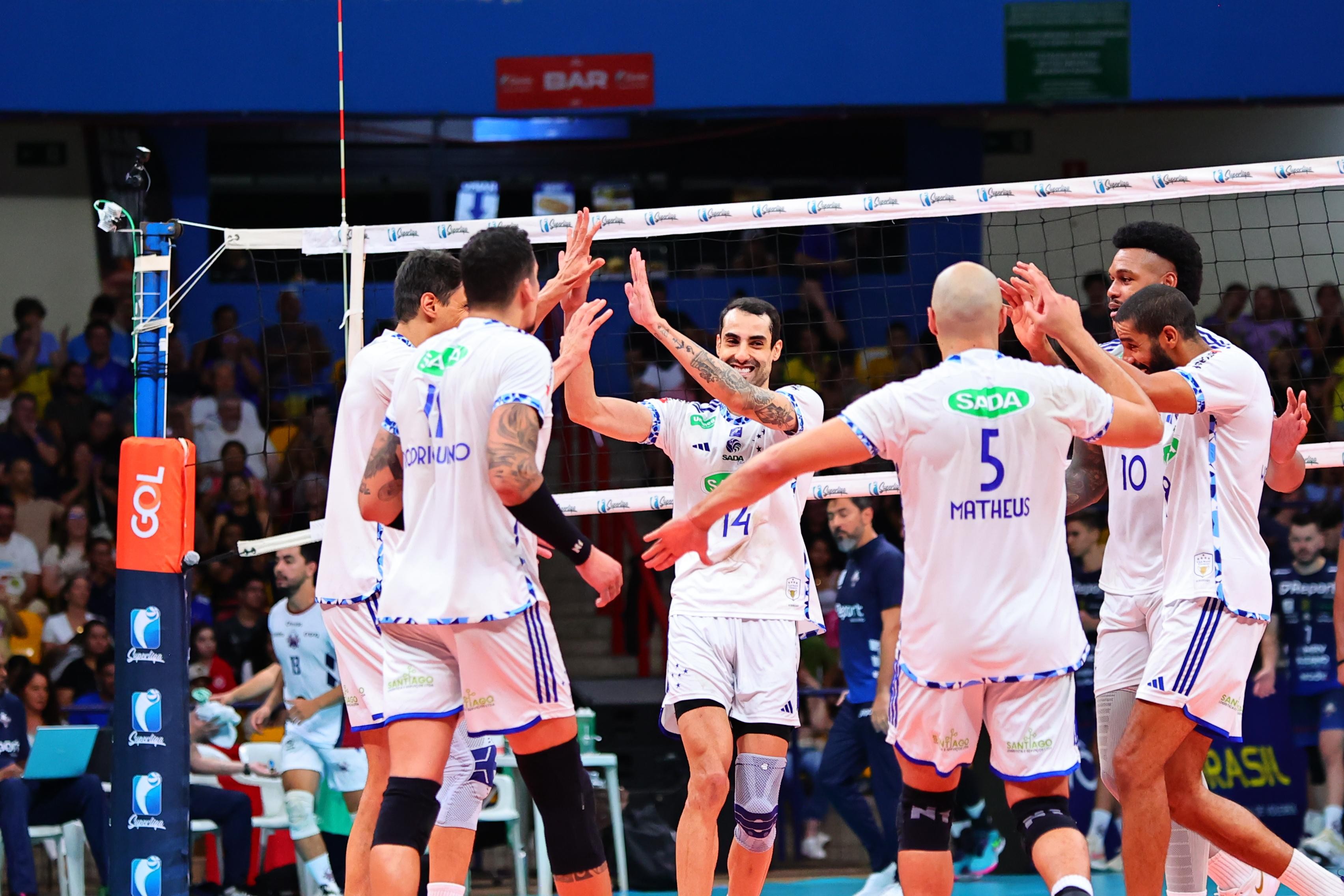 cruzeiro garante liderança com vitória sobre suzano na superliga masculina