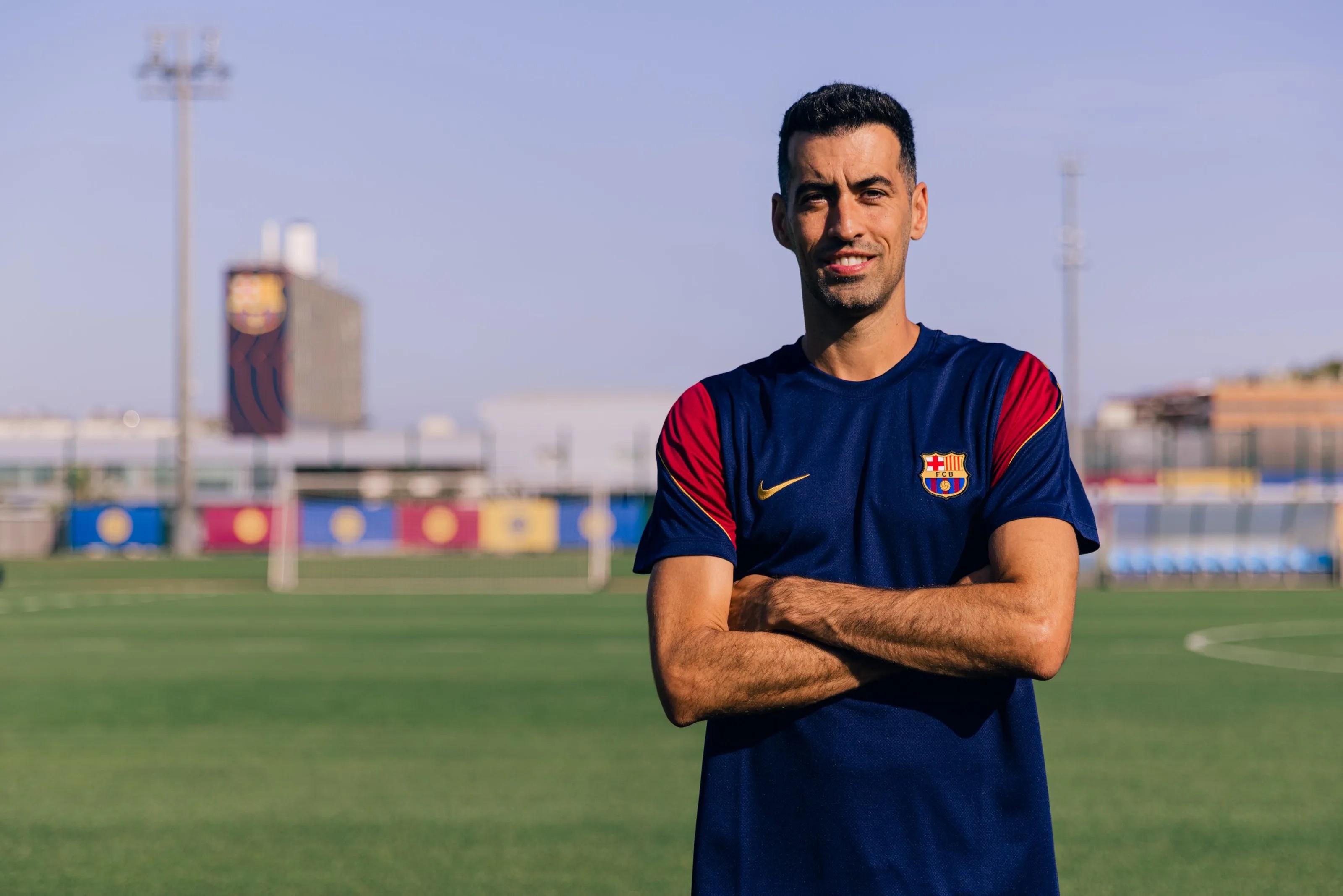 Ícone do Barcelona, Busquets volta ao clube e inicia carreira como treinador