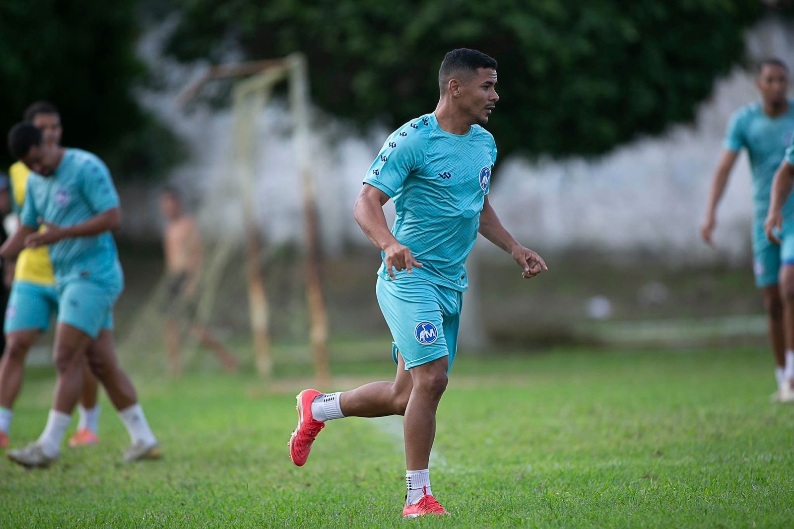 QFC oficializa contratação do atacante Histone, ex-Maguary e América-RN