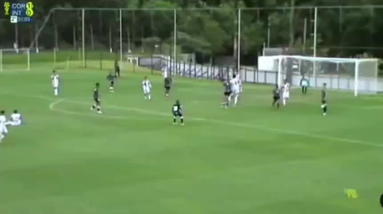 Com média de um gol por jogo, Miguel Moscardo brilha na base do Corinthians e tira lições com irmão