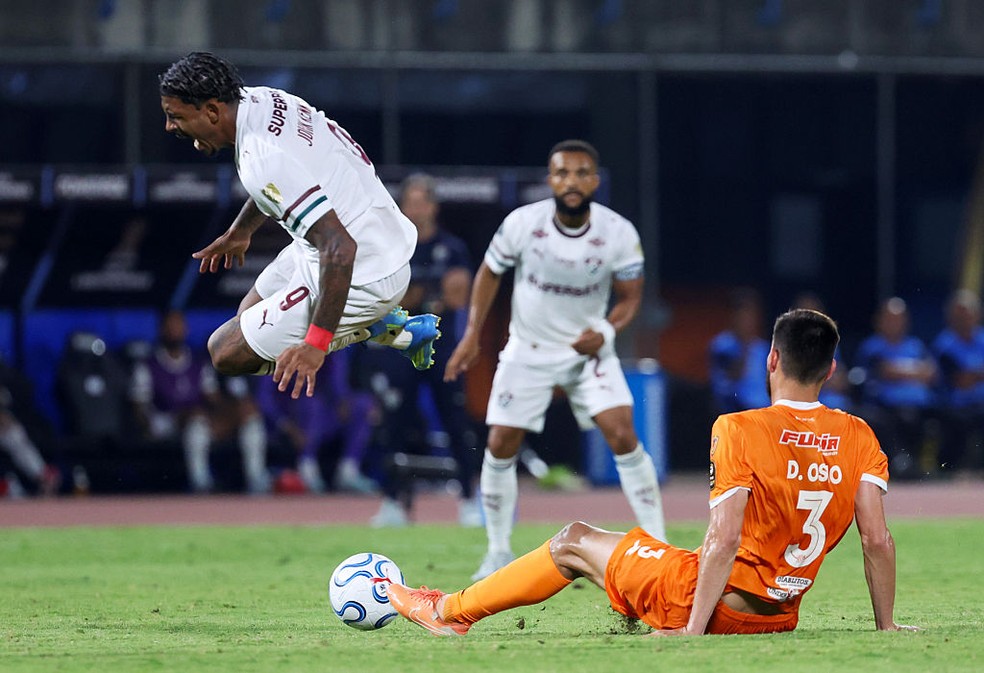 Samuel Xavier aponta falhas na estreia do Fluminense na Libertadores: "Precisávamos jogar mais"