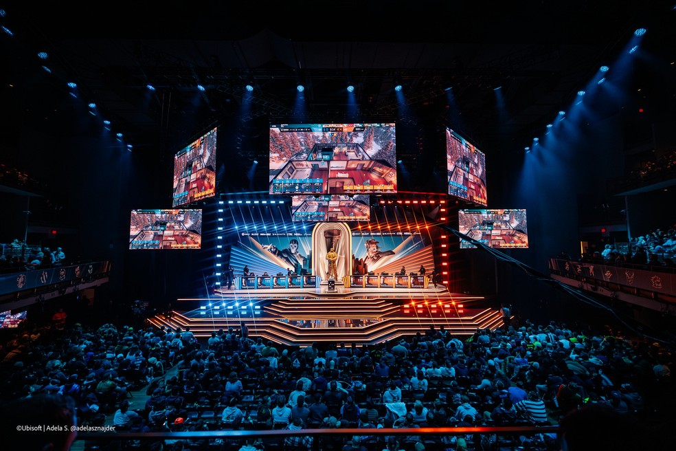 Palco do Six Invitational 2025 no MGM Music Hall, em Boston, nos EUA, durante final entre FaZe Clan e BDS — Foto: Adela Sznajder/Ubisoft