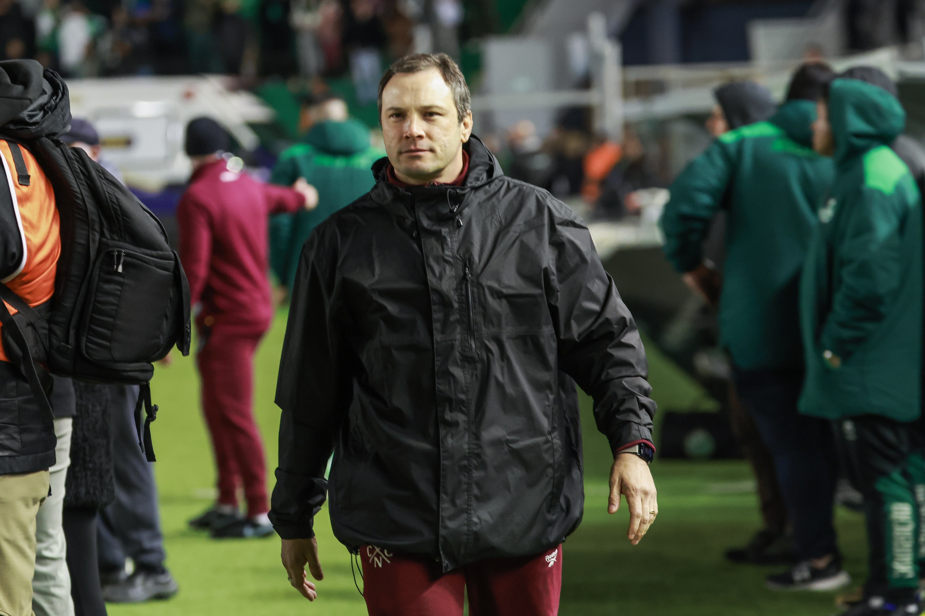 Atualização: Pivetti cita desatenção em goleada sofrida pelo Náutico, mas foca em "final" contra Avaí